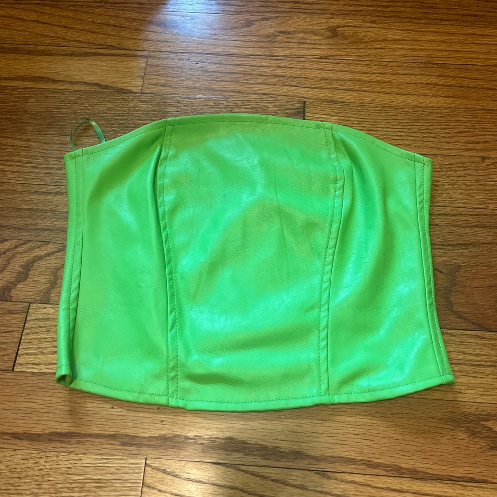 NWT Motel Rocks Woman’s Neon Green Sleeveless Top Size S